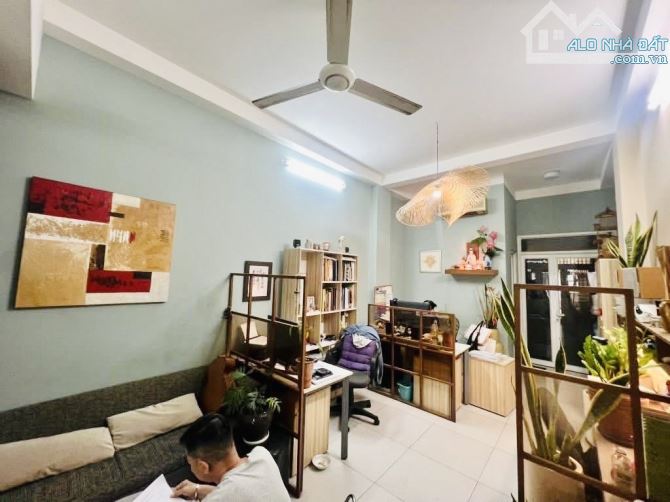 Mặt tiền khu Bình Phú - 4 tầng - 4x18m - 4PN - Gần công viên - Nội thất cao cấp - 3