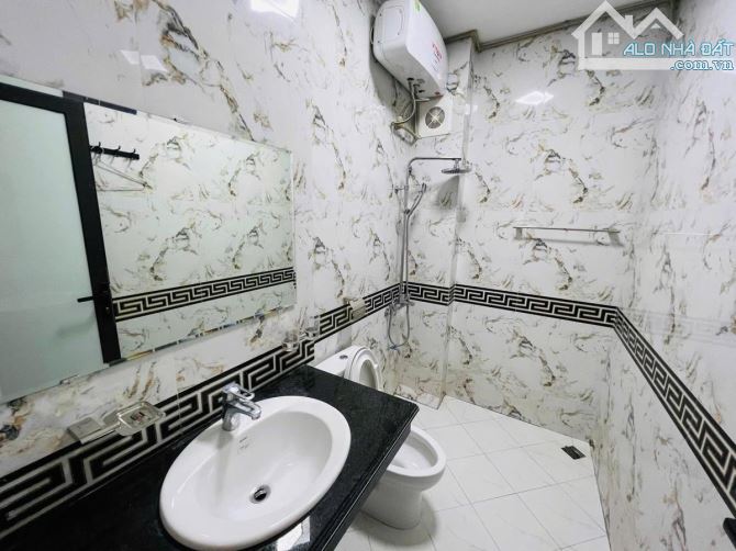 CẦU GIẤY-85Mx6TẦNG THANG MÁY-MẶT NGÕ THÔNG Ô TÔ-KINH DOANH ĐỈNH-30TỶ - 3