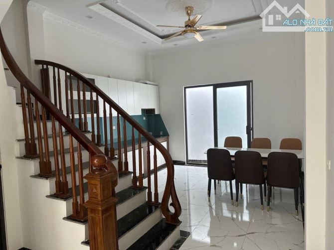 ĐẠI HƯNG NGỌC HỒI 60M , 4 TẦNG , XÂY MỚI CHỈ VIỆC DỌN ĐỒ VỀ Ở GIÁ CHỈ 6,8 TỶ - 3