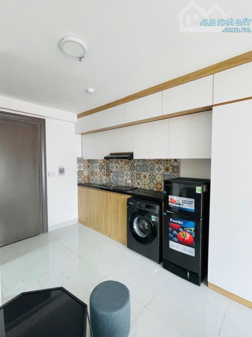 Cho Thuê CCMN Ngõ 86 Hào Nam Đống Đa 30m2 Studio Ban Công Thang Máy Giặt Riêng Gần Chợ - 3