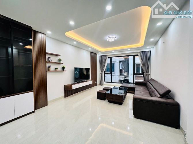 Chủ cần bán gấp nhà Dương Quảng Hàm Cầu Giấy ngõ thông oto KD 65m x6t nhỉnh 21 tỷ TL. - 3