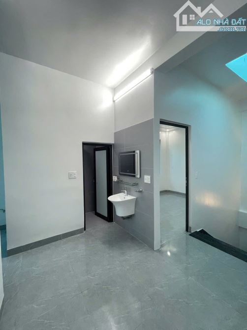 Bán nhà 3 tầng ngõ phố Tống Duy Tân, ph Ngọc Châu, TP HD, 40m2, mt 4.8m, 3 ngủ, 2.55 tỷ - 3