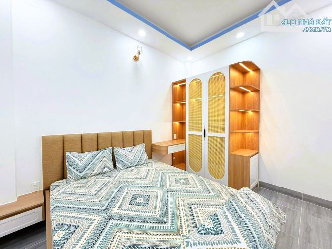 SIÊU PHẨM 4 TẦNG 4PN, 50m2 (4x12,5) - HẺM XE HƠI ĐẬU SÁT NHÀ - HOÀN CÔNG ĐỦ - GIÁP QUẬN 1. - 3