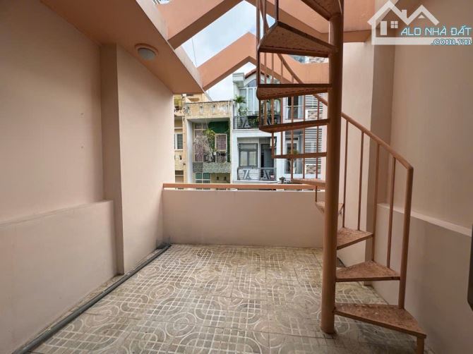 Bán nhà Lê Văn Sỹ, Tân Bình, 3 Tầng, 44m2, HXH, khu phân lô, dân trí cao, Ở/KD, 8.15 Tỷ - 3