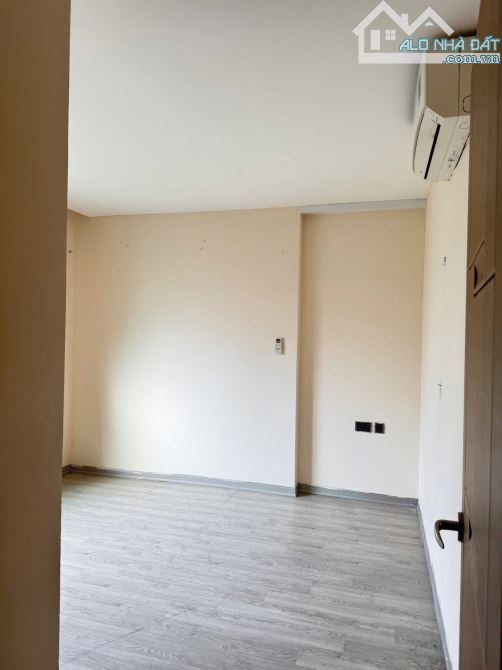 11 TRIỆU CHO THUÊ CĂN HỘ CHUNG CƯ ONE 18 – BỒ ĐỀ – 2PN, 2WC – NỘI THẤT CƠ BẢN – VIEW ĐẸP – - 3