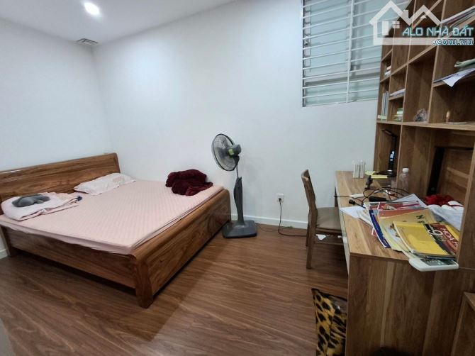 CĂN HỘ 3 NGỦ 2 VỆ SINH FULL NỘI THẤT NHẬP KHẨU HỒ GƯƠM PLAZA MỖ LAO HÀ ĐÔNG  130m 7.5 TỶ - 4