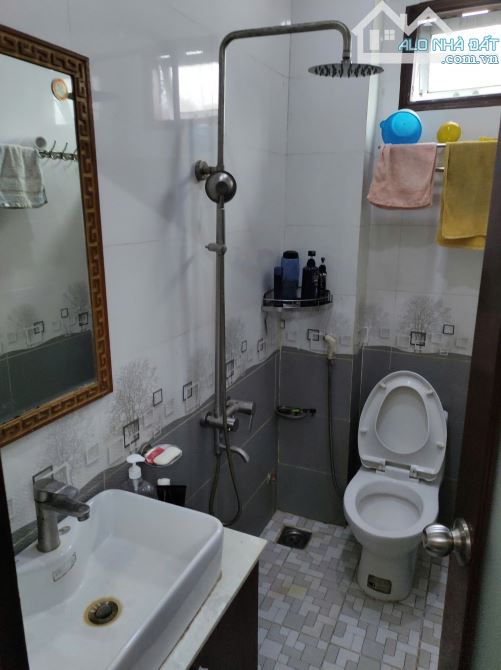 Nhà 5 tầng 4,3x13 gồm 4PN 5WC Quang Trung GV chỉ 6,8 tỷ - 4