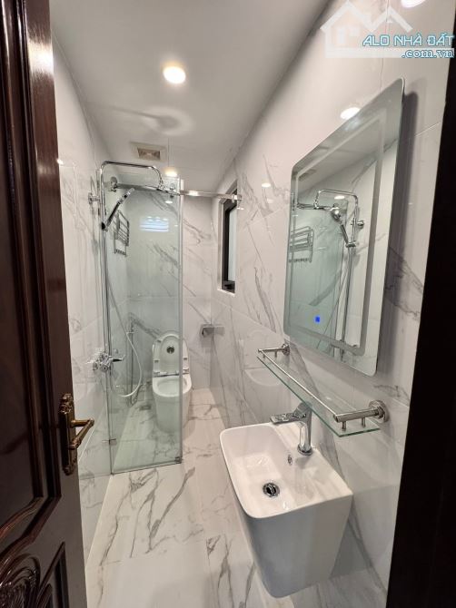 6 tầng thang máy mới mặt ngõ Trần Duy Hưng, kdoanh tốt, gần Phố, oto, 50m2. Giá 22.5 tỷ - 4