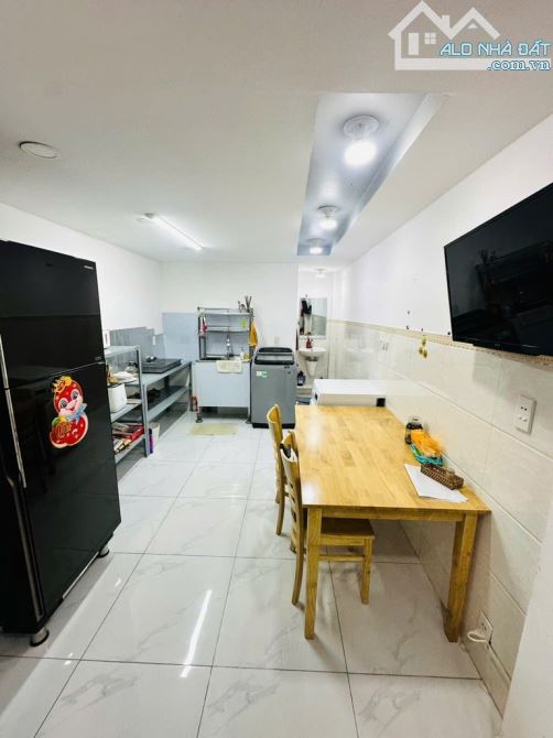 BÁN NHÀ 5 TẦNG - 48M2 - NGAY CÔNG VIÊN LÀNG HOA GÒ VẤP - NHỈNH 5 TỶ - 4