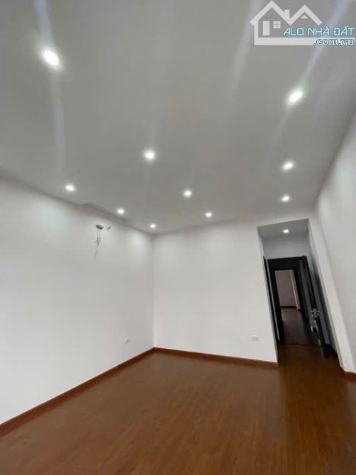 ✨ SIÊU PHẨM 7 tầng Mai Dịch – 🏙️ Vỉa hè, 2 mặt thoáng – 🚀 Thang máy, gara, kinh doanh - 4