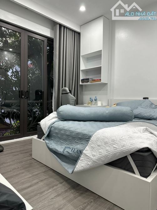 SIÊU PHẨM PHỐ TRUNG VĂN -PHÂN LÔ - Ô TÔ ĐỖ CỬA - KINH DOANH -  MẶT TIỀN RỘNG.50m/4T/6m mt - 4