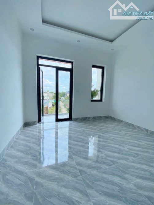 NHÀ LẦU SIÊU ĐẸP NGAY TRUNG TÂM VỪA HOÀN THIỆN SỔ RIÊNG THỔ CƯ - 4