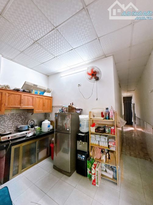 Hạ giá gấp 500tr ( 4tỉ còn 3tỉ500 triệu )  Bán nhà gần 200m2 P Tân Hoà - 4