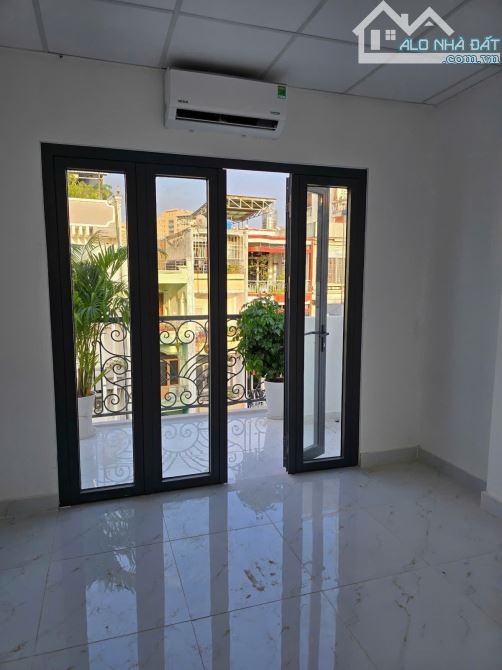 Bán nhà 5 tầng mặt tiền Nguyễn Biểu Quận 5, 40m2 HDT 50 triệu/tháng chỉ nhỉnh 15 tỷ - 4