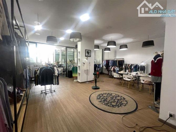 Bán nhà mặt tiền Thới An gần Lê Văn Khương, Lê Thị Riêng, Siêu đẹp giá chỉ 17 tỷ - 4