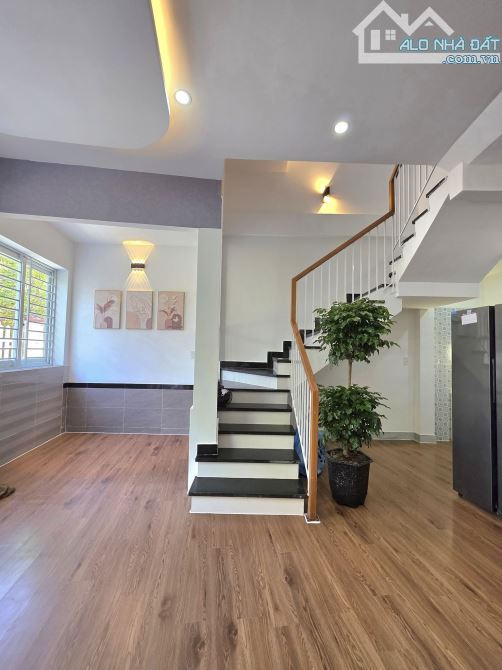 Bán nhà đẹp 3 tầng, kiệt đường Trần Cao Vân, Xuân Hà, Thanh Khê. DT 50m2. Giá 4.39 tỷ - 4