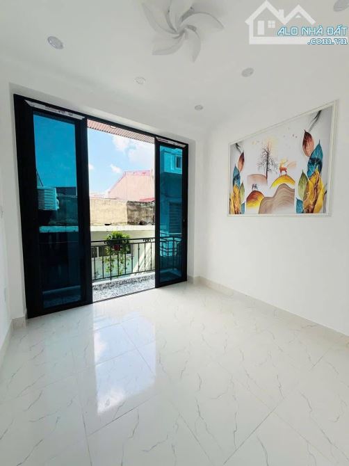 DUY NHẤT – NHÀ LÔ GÓC, Ô TÔ TRÁNH, GIÁ NHỈNH 6 TỶ - 4