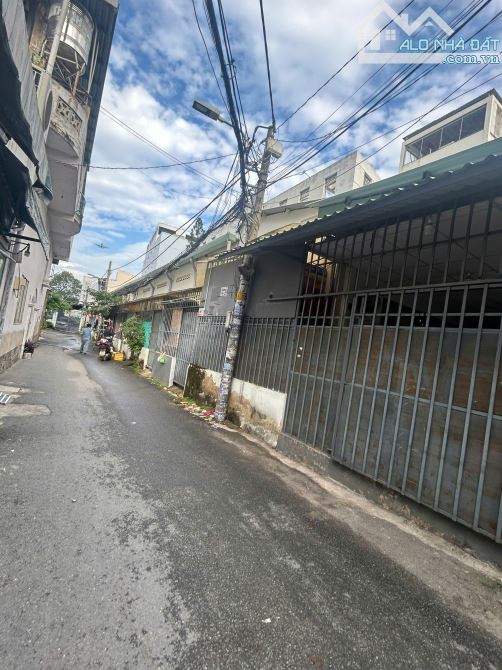 BÁN NHÀ CHDV -TRẦN BÁ GIAO-P5-GÒ VẤP-HXH-DANG CHO THUÊ 40TR /1  THÁNG - DT 120M2(6×20M) - 4