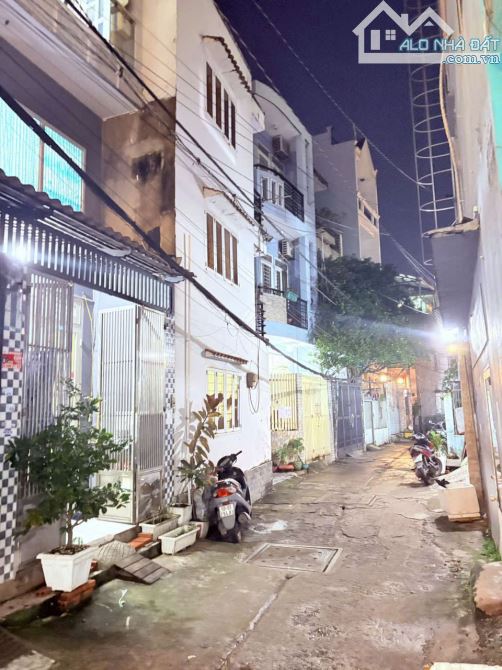 Ngộp Lê Trọng Tấn - 56m2, HXH - 4 tầng - Dòng tiền Khủng - 4
