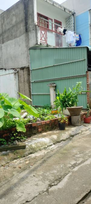 Đất ngay ngã tư ga, Thạnh Lộc 26, sát tl16, DT: 5x17, nở 6m. Giá: 4 tỷ 580 trieu - 4