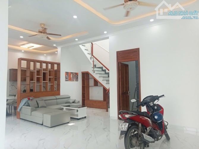 CĂN GÓC 2 MẶT TIỀN 1 LẦU 1TRỆT  (HOÀN CÔNG) PHƯỜNG BIÊN HÒA (TÂN VẠN). DT: 76M2. GIÁ: 3TỶ7 - 4