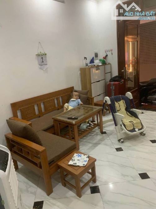 CỔ NHUẾ BẮC TỪ LIÊM NHÀ ĐẸP DÂN XÂY, DT 35m2x5TẦNG, NGÕ THÔNG Ô TÔ ĐỖ GẦN NHÀ. Giá 7x tỷ - 4