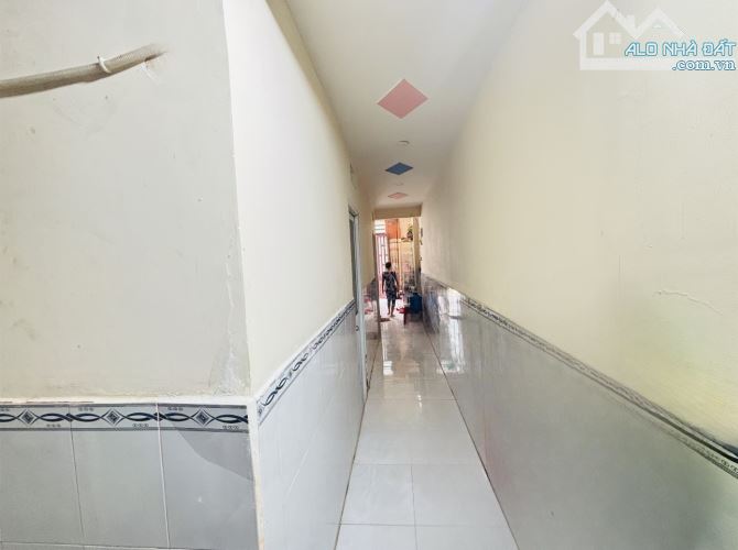 Bán Nhà Ngay Thị Trấn Hóc Môn - 50M2 (4 x 12.5 ) - 2Tầng - Hẻm 3M -  Chỉ 2,92 Tỷ. - 4