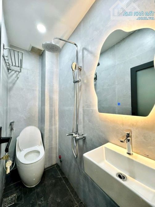 BÁN NHÀ ĐẸP NỞ HẬU GẦN MT LÊ QUANG ĐỊNH - BÌNH THẠNH - 4 TẦNG - 24M2 - NHỈNH 4 TỶ - 4