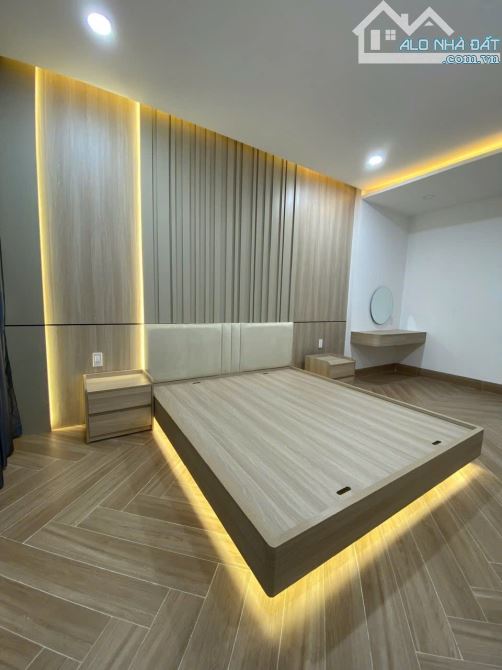 BÁN NHÀ 3,5 TẦNG, GÓI 3 MỸ GIA, ĐƯỜNG 18M2, ĐỐI DIỆN BỆNH VIỆN, GIÁ 8,6 TỶ. CN4.10 - 4