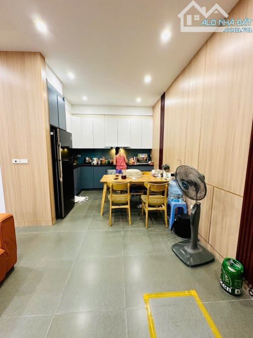 TRẦN THÁI TÔNG TT CẦU GIẤY, NHÀ ĐẸP Ở NGAY, LÔ GÓC DT40M 5TẦNG, NGÕ THÔNG, GẦN PHỐ. - 4