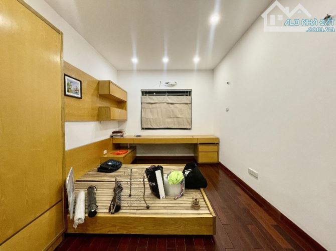 BÁN NHÀ PHỐ HÀO NAM -ĐÔNG ĐA DT 66M- 9,7TY - 4