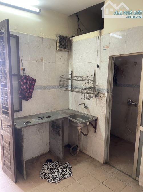 Căn hộ tập thể nguyên bản gần Khu đô thị Pháp vân - 4
