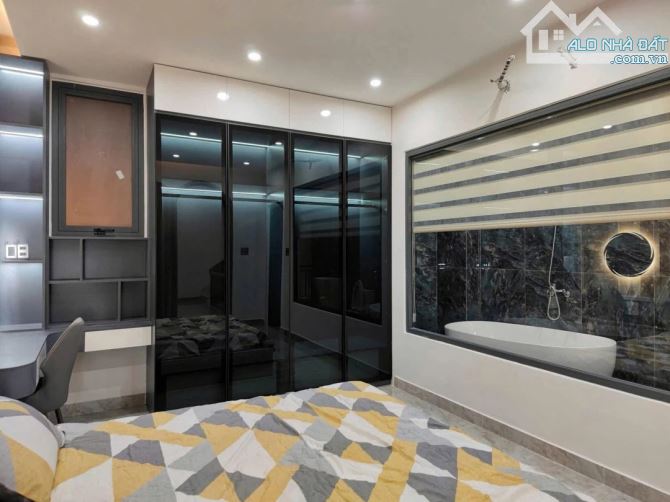 cần bán nhà 3 tầng full nội thất khu vực hòa xuân , gần cầu nguyễn tri phương , - 4