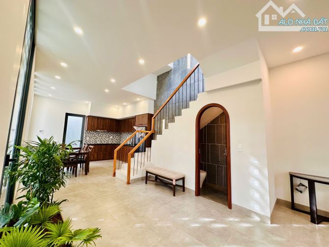 Nhà 3 lầu hẻm 19/5 Eatam , góc 2mt, trước nhà đường qh 24m, cách 19/5 chỉ 30m - 4