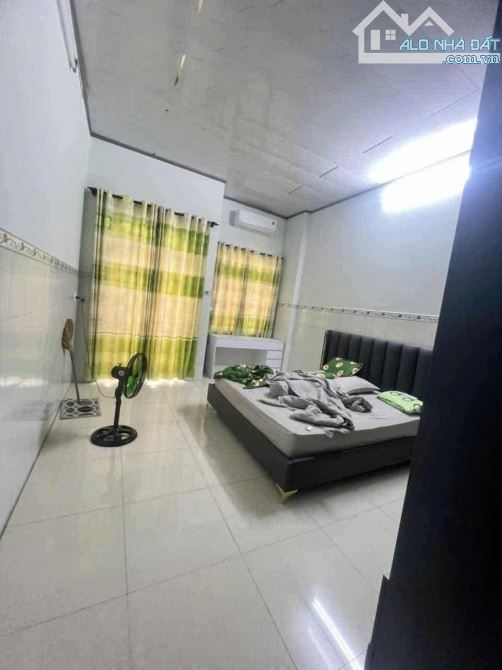 BÁN NHÀ NGUYỄN THỊ KIỂU Q12 - 2 TẦNG 65M2 ( 4M X 17M) - HẺM XE HƠI - 4.76 TỶ - 4