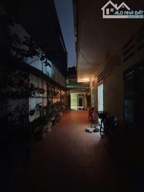 9.9 tỷ/ 142 m2/ 7.3 M tiền/ Ngõ Ô Tô/ Nguyễn Bình - 4