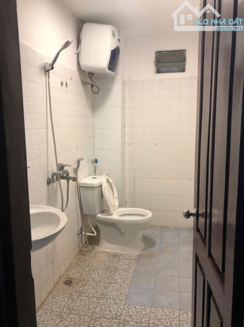 Cho thuê nhà ngõ ô tô Thanh Nhàn 8-3, 3.5 tầng x 50m2, 4PN, 17 Triệu vừa KD, VP, ở gđ - 4