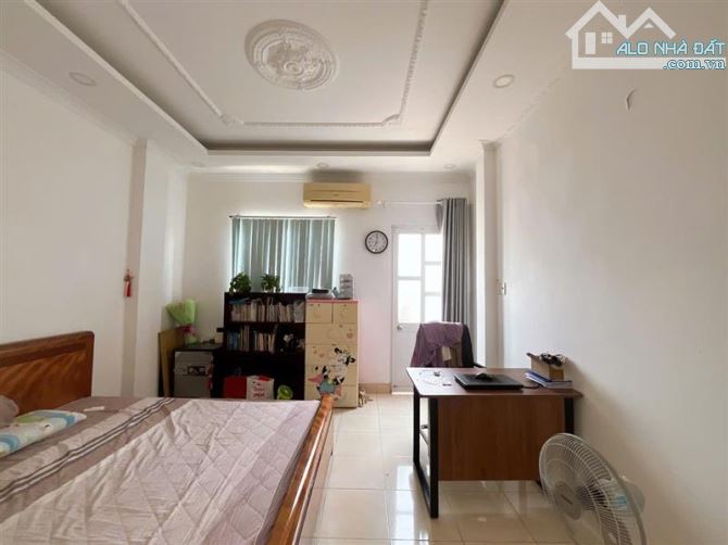 NHÀ 3 TẦNG ,HUỲNH TẤN PHÁT TT NHÀ BÈ (68M2) 5TỶ3 - 4