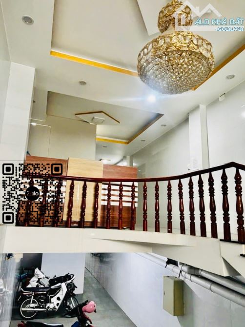 CHDV mặt tiền khu Tên Lửa - Thang máy - 5 tầng - 4x32m - 21PN - Dòng tiền 50 triệu/ tháng - 4
