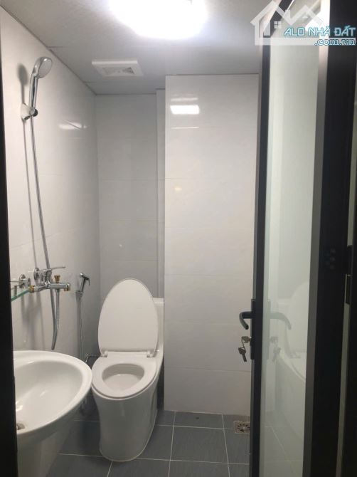 Cho thuê căn hộ Tập thể tầng 2 Nguyễn Trãi, 45m2, 1PN, 1K, 8.5 triệu - 4