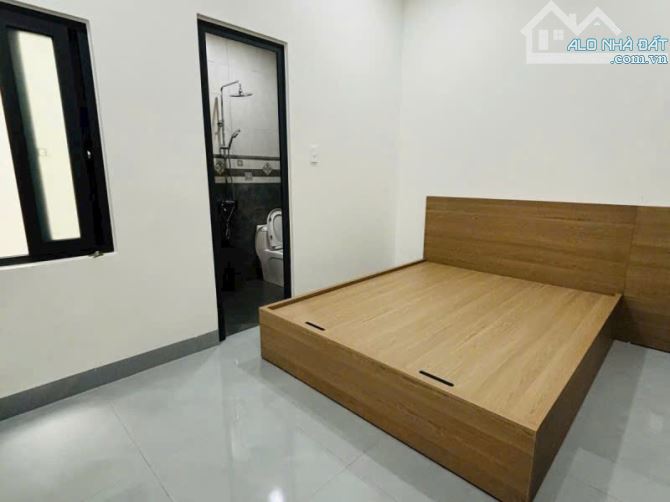 BÁN NHÀ MỚI HẺM XE Ô TÔ 451 Y MOAN, PHƯỜNG BUÔN MA THUỘT (5x25) 3 PHÒNG NGỦ, SÂN Ô TÔ - 4