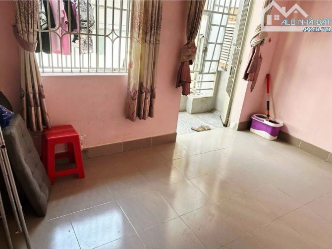 Bán nhà TÂN PHÚ - DT 56m2, Nhà 2 Tầng - Đang có Dòng tiền 20 Triệu/tháng - 4