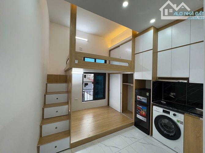 Cho Thuê CCMN 46 Hào Nam Đống Đa 25m2 Gác Xép +Giường Cửa Sổ Ban Công Giặt Riêng Thang Máy - 4