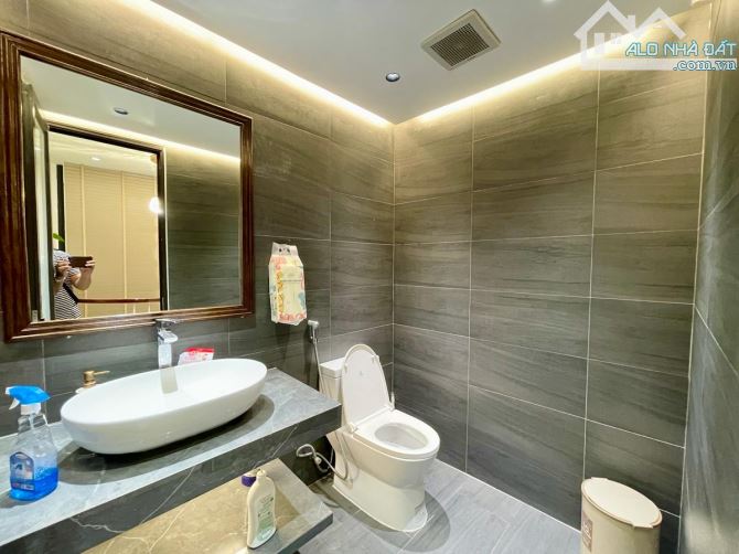 Hàng hiếm phân lô Vạn Bảo 71,2m², 5 tầng, ô tô tránh, Merc đỗ cửa, giá 22 tỷ – nguồn kín. - 4