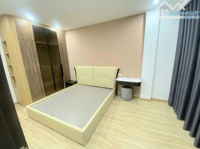 BÁN NHÀ HỒNG TIẾN BỒ ĐỀ, THANG MÁY LONG LANH, TẶNG NỘI THẤT CHẤT, 25M RA PHỐ, GIÁ MỀM NHƯ - 4