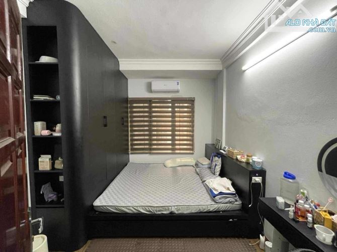 Bán nhà dân xây hiếm – 30m² – 4 phòng ngủ – 2 mặt thoáng – Full nội thất – 6,4 tỷ - 4