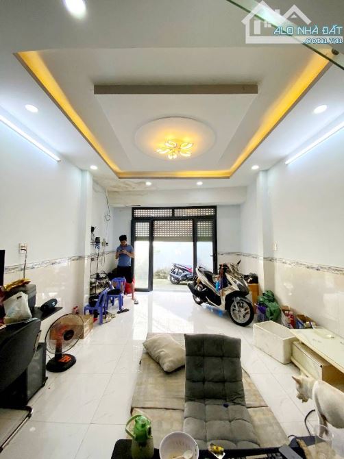 HƠN 4 TỎI - 48M2 - SÁT MẶT TIỀN ĐƯỜNG - 2 TẦNG  - TRẦN THỊ TRỌNG-TÂN BÌNH - 4