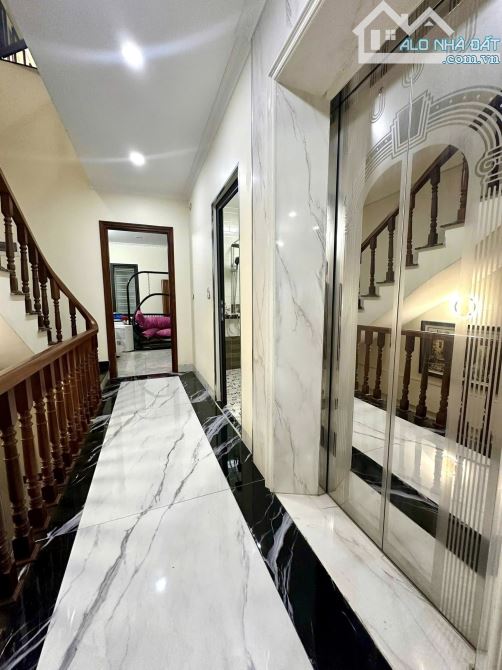 BÁN NHÀ PHÂN LÔ NGÕ 13 LĨNH NAM – 60M² – 7 TẦNG – MT 5M – THANG MÁY - GARA Ô TÔ – 22 TỶ - 4