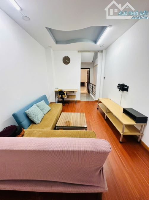 BÁN NHÀ 5 TẦNG - 48M2 - NGAY CÔNG VIÊN LÀNG HOA GÒ VẤP - NHỈNH 5 TỶ - 5