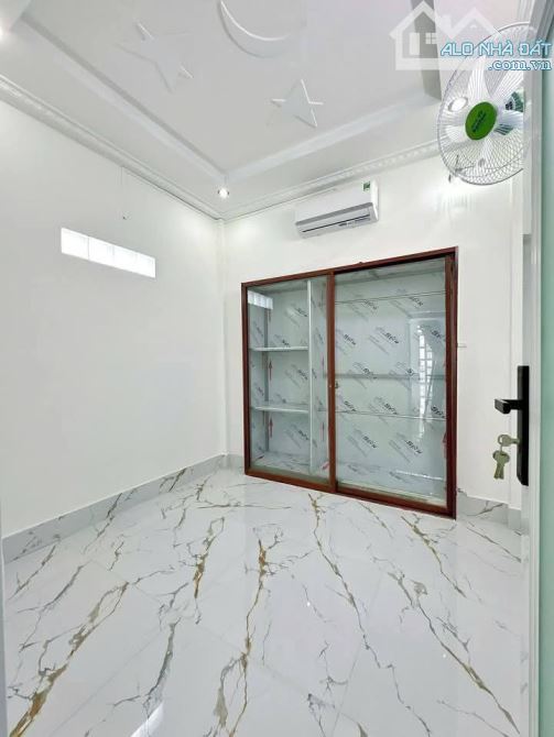 NHÀ 1 TRỆT 2 LẦU HẺM 182 TRẦN HƯNG ĐẠO - 5